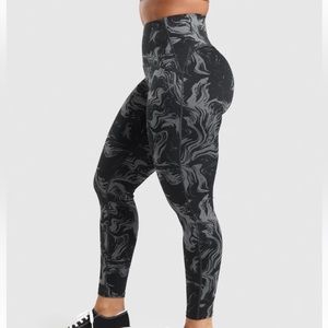 321 Gymshark Waist Support Black/Gray Marble 26” Leggings Sz XS scrunch back